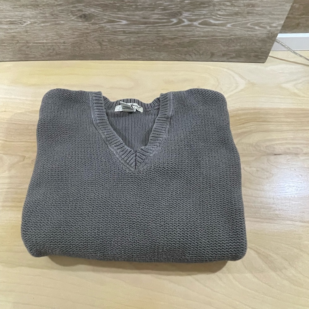 Eddie Bauer women’s pull over sweater gray/small - Picture 3 of 7